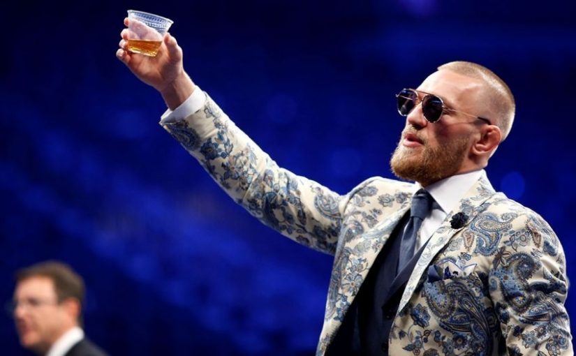 Conor McGregor renova com UFC e coloca marca própria de whisky