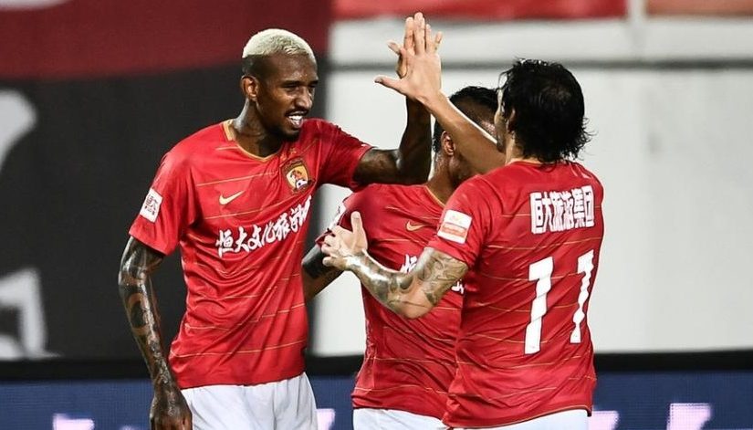 Contra gastos “irracionais”, futebol chinês planeja impor limite salarial