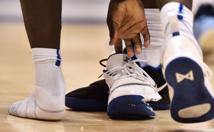 Ações da Nike caem após lesão de astro do basquete universitário
