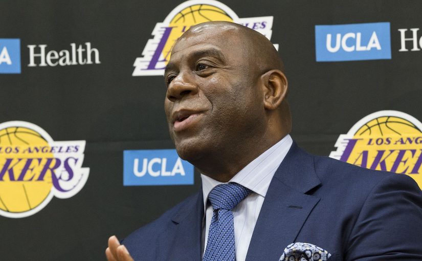 Magic Johnson surpreende e renuncia à presidência do Los Angeles Lakers