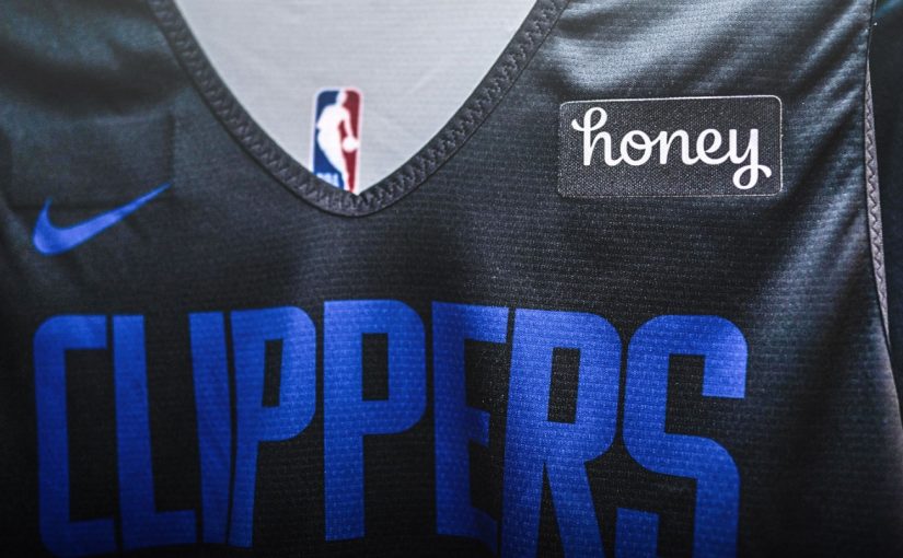 Clippers segue europeus e terá outro patrocinador no uniforme de treino