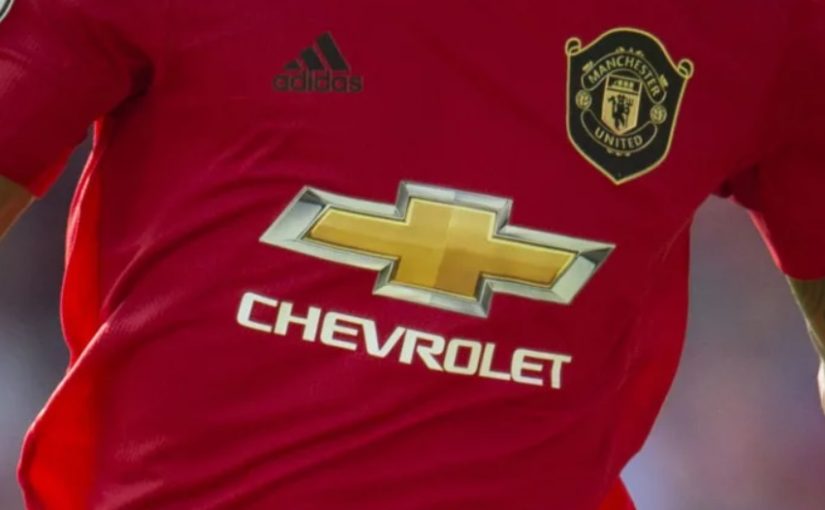 Manchester United negocia novo patrocínio máster para 2021
