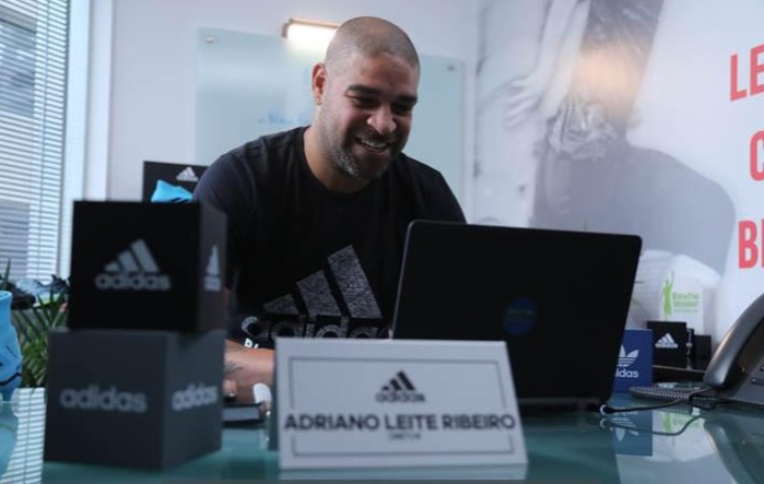 Adidas ativa novo diretor Adriano para vender no Black Friday