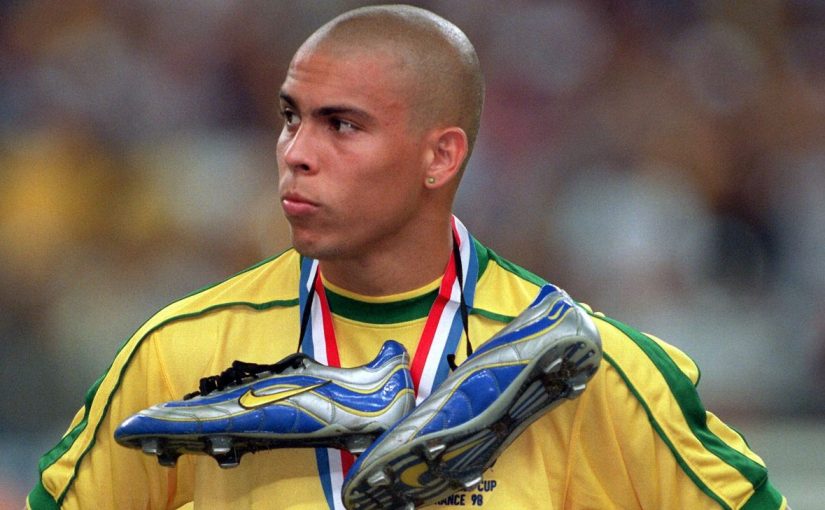 Nike faz evento para celebrar 25 anos de parceria com Ronaldo