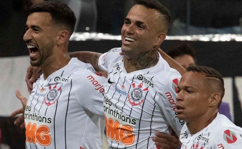 Serasa Limpa Nome assume lugar da Totvs na camisa do Corinthians
