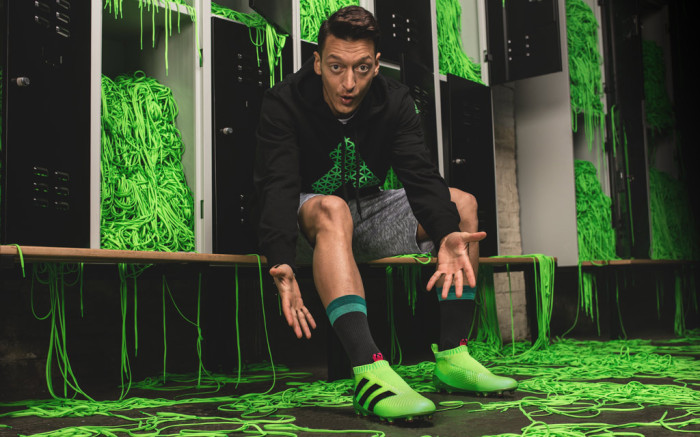 Posição política de Mesut Özil custará patrocínio da Adidas