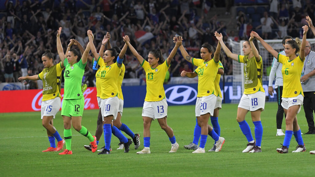 Sem apoio federal, Brasil retira candidatura para sediar Copa Feminina de 2023
