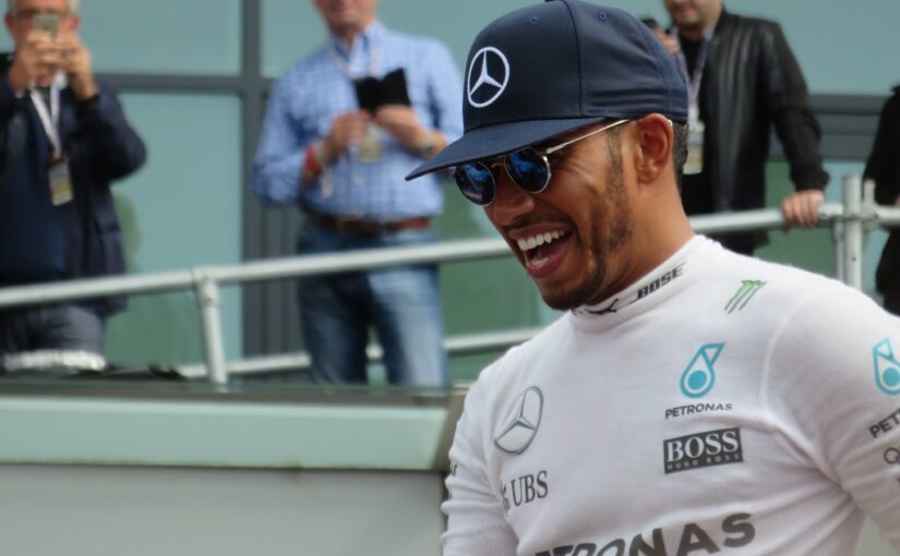 Fórmula 1: Com três vitórias seguidas, Lewis Hamilton é favorito no mercado de apostas