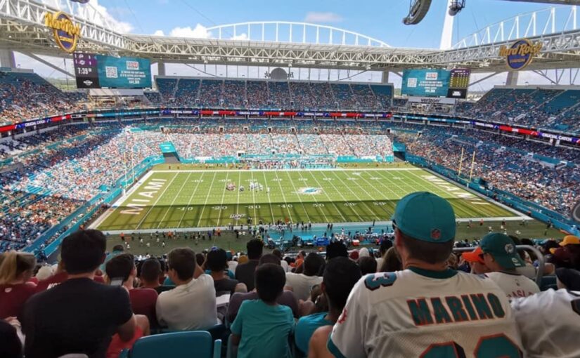 Miami Dolphins permitirá 13 mil torcedores no início da NFL