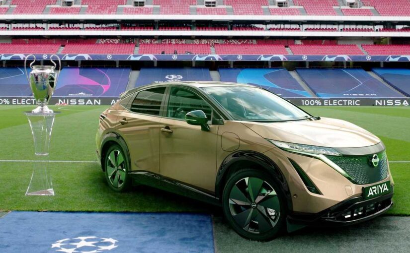 Nissan usa Champions League para drive-in com donos de carro elétrico