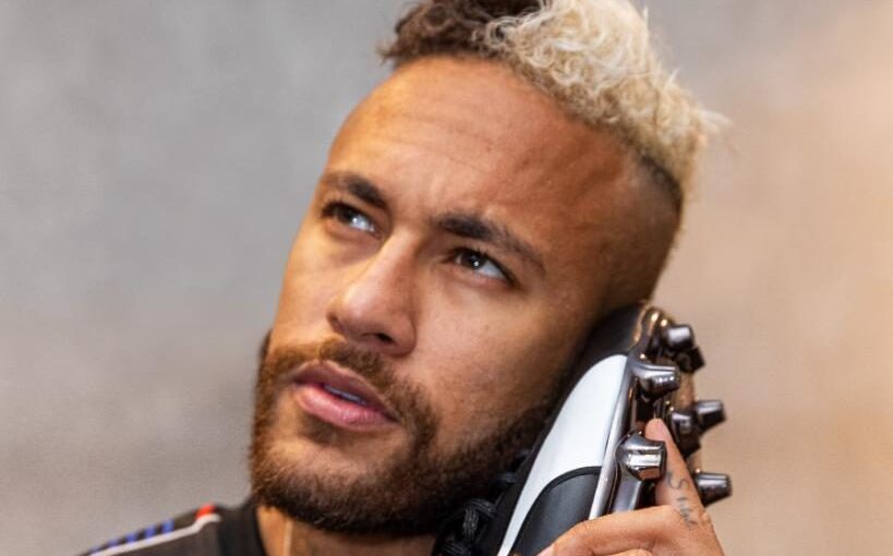 Puma inicia venda de produtos licenciados de Neymar