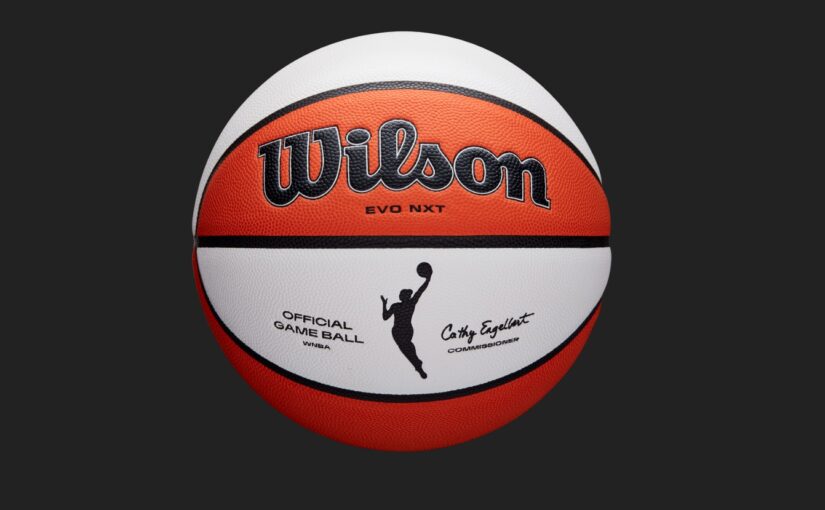 Wilson apresenta nova bola oficial de jogo da WNBA