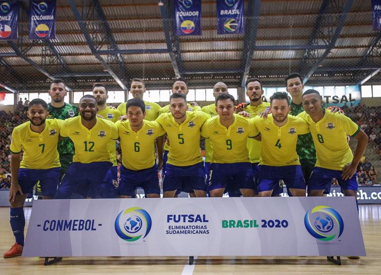 CBF assume futsal brasileiro e trava acordo com a Joma