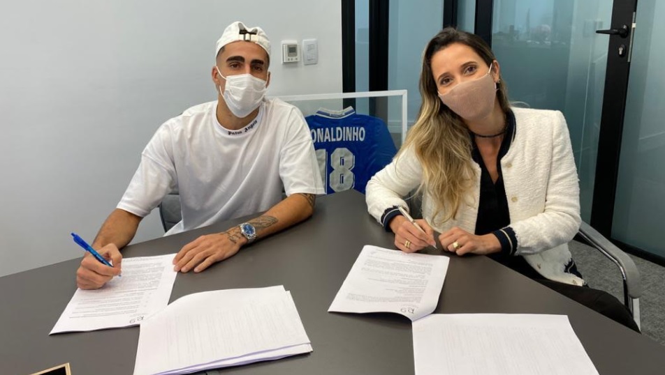 Gabriel, do Corinthians, fecha parceria com empresa de Ronaldo Fenômeno