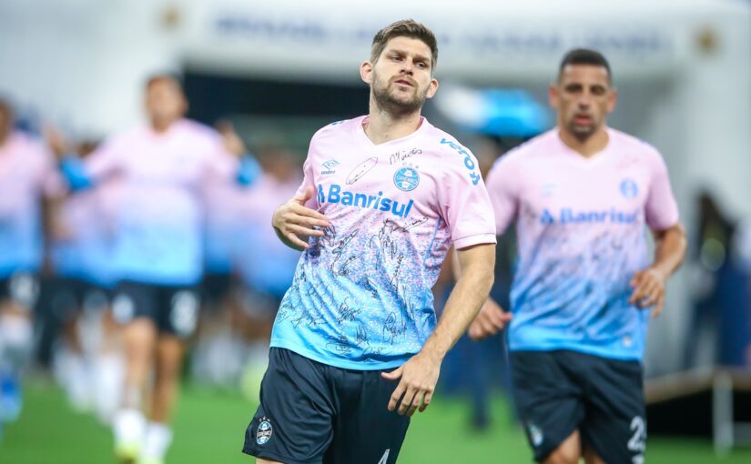 Com Play For a Cause e Imama, Grêmio leiloará camisas autografadas do Outubro Rosa