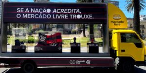 Mercado Livre transforma vans em ação para o Flamengo na final da Libertadores