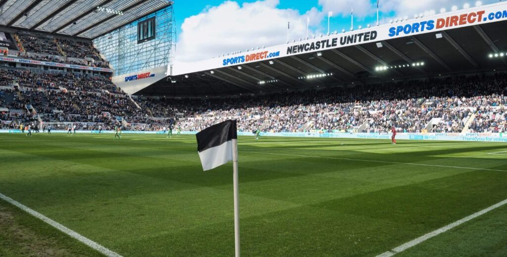 Por aportes sauditas, donos do Newcastle querem rescisão com Sports Direct