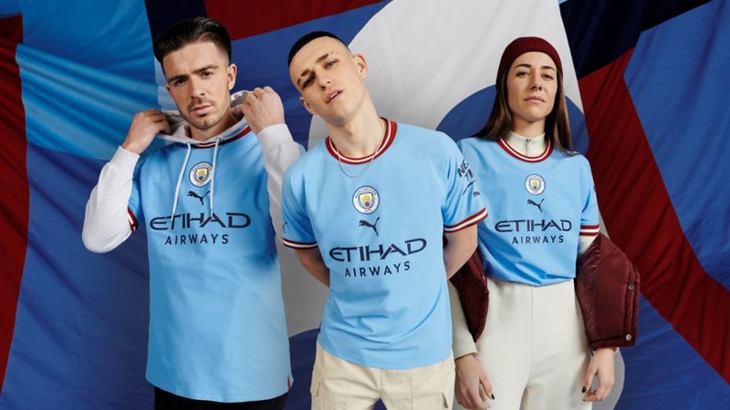 Puma lança nova camisa do Manchester City inspirada no final da década de 60