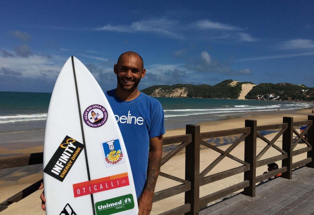 Canal Off fecha patrocínio ao surfista Jadson André