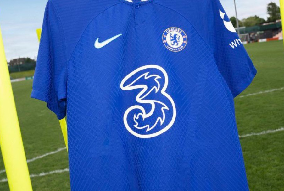 Nike apresenta a nova camisa principal do Chelsea