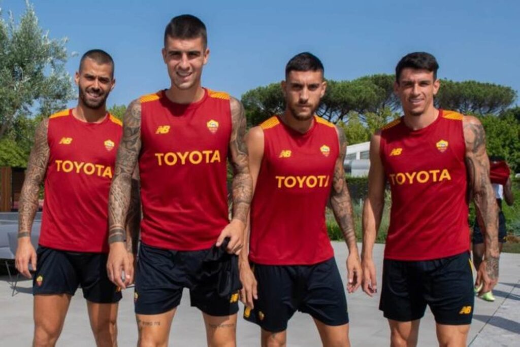 AS Roma anuncia Toyota como patrocinadora do seu uniforme de treino