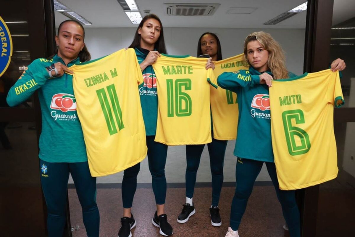 Seleção Brasileira feminina reforça movimento sobre falta de representatividade no universo gamer