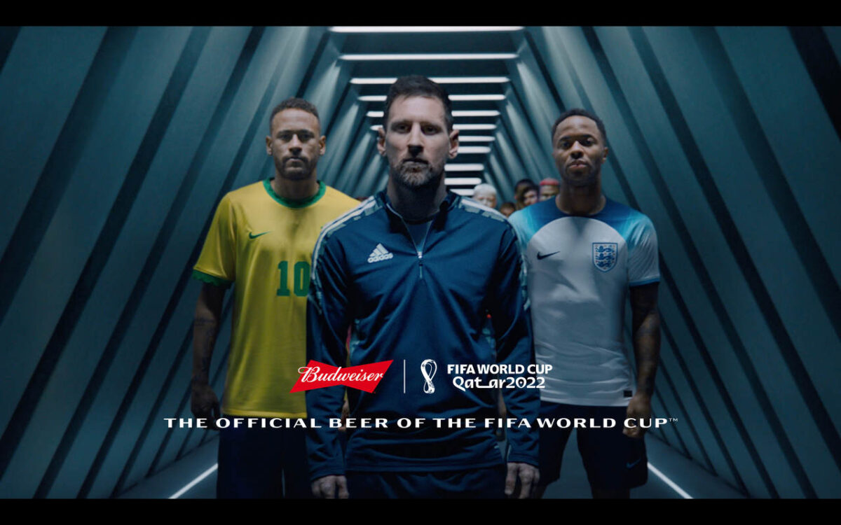 Budweiser ativa Copa do Mundo com campanha estrelada por Neymar, Messi e Sterling