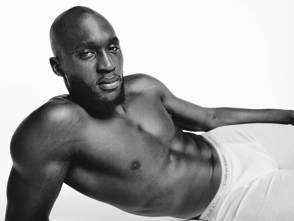 Romelu Lukaku estrela nova campanha de Underwear da Calvin Klein