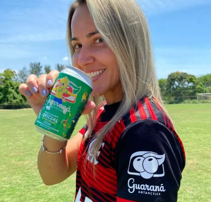 Flamengo anuncia patrocínio com Guaraná Antarctica para o futebol feminino