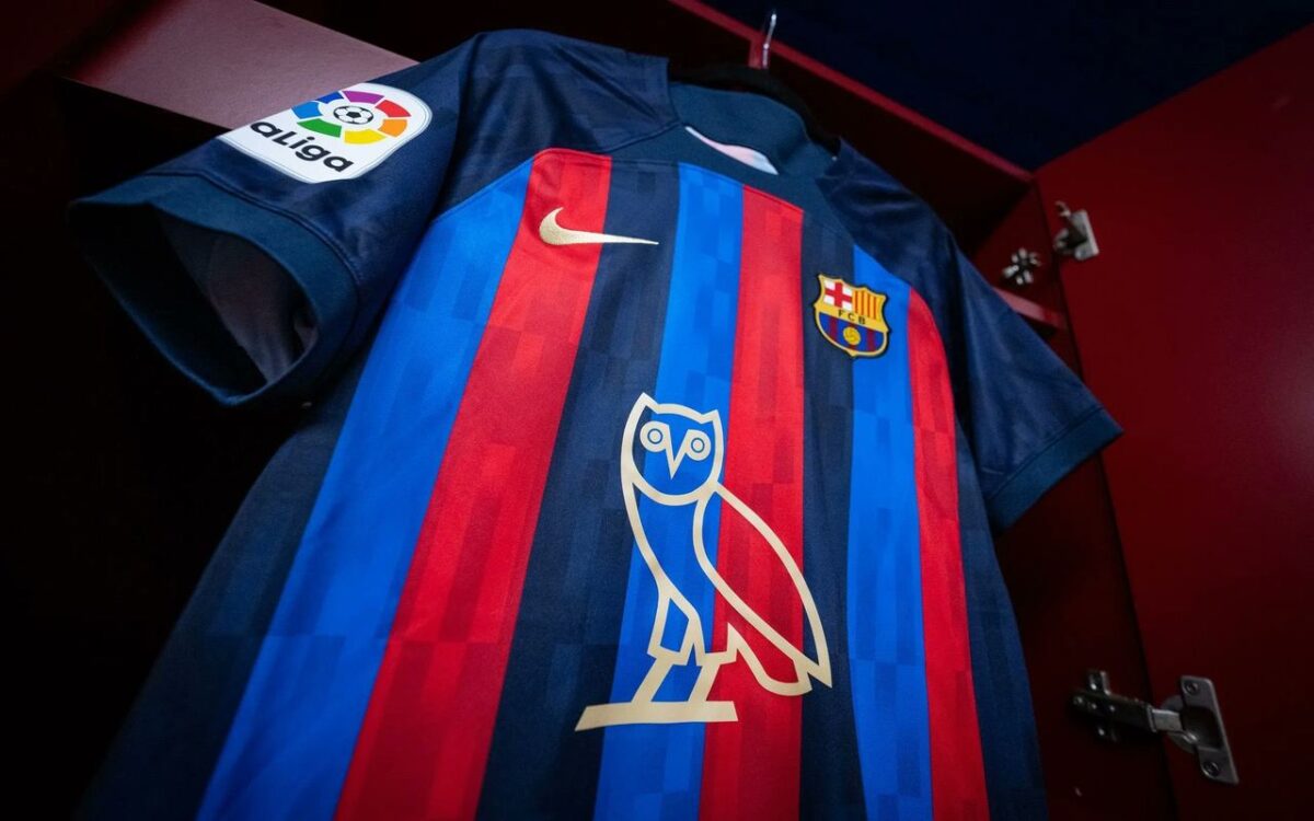 FC Barcelona substituirá Spotify por coruja de gravadora de Drake na camisa contra o Real Madrid