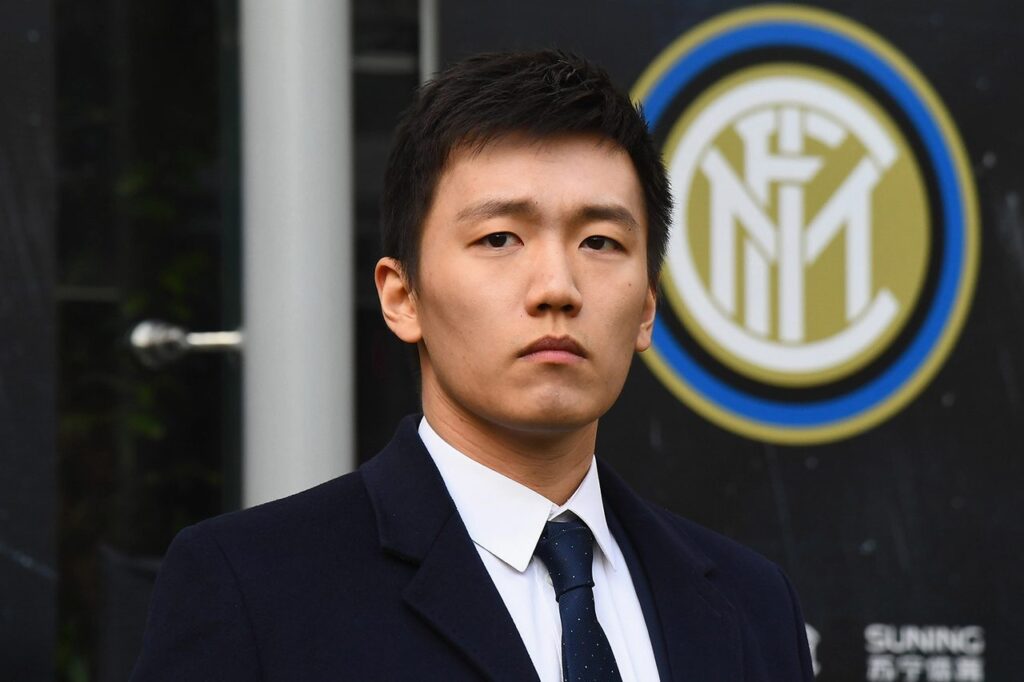 Com prejuízo de € 488 milhões entre 2019 e 2022, Suning pode vender Inter de Milão