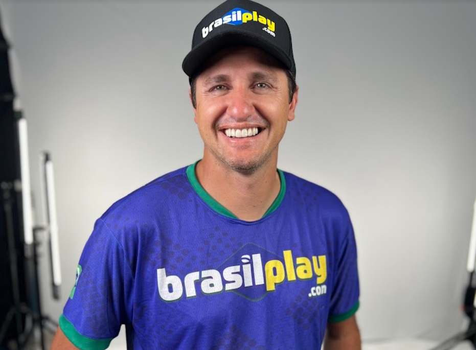 Edmilson e Ska Brasil assinam com a BrasilPlay