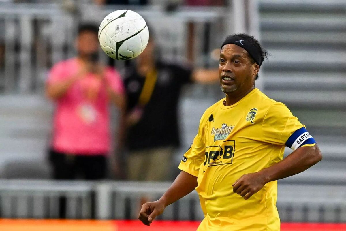 Ronaldinho Gaúcho aproveita a febre em torno do aplicativo e abre conta no Koo
