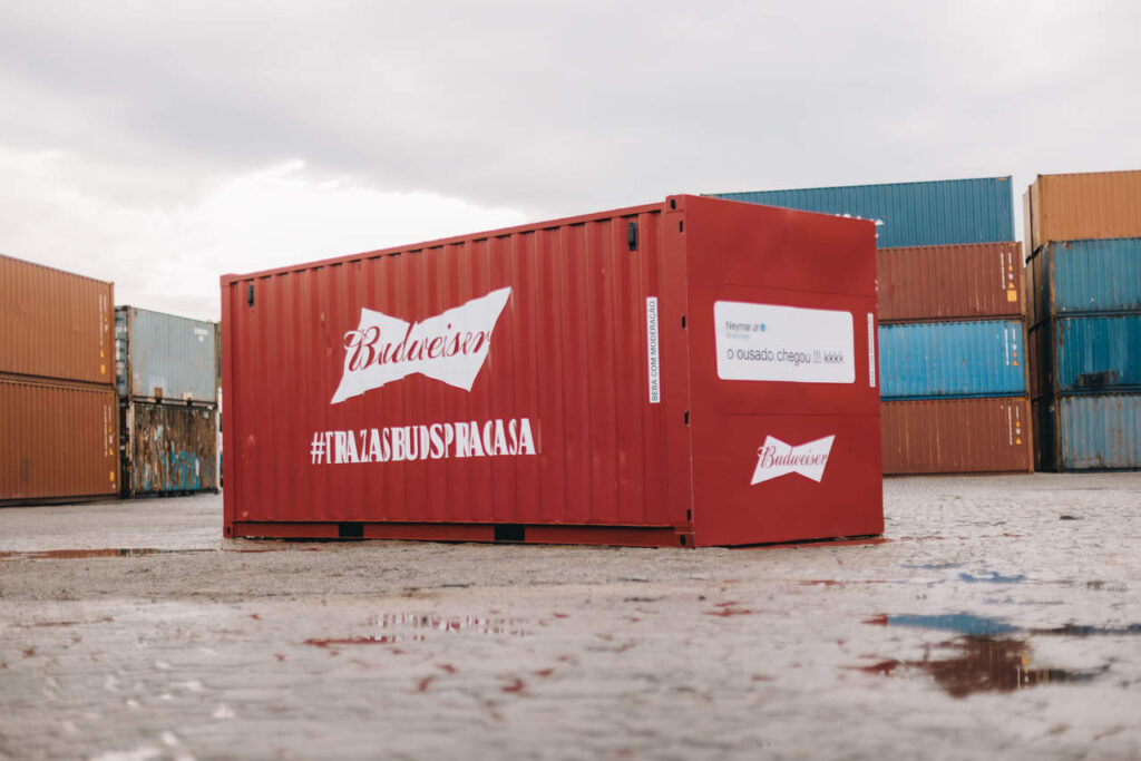Após Rio, Fortaleza e São Paulo, Santos amanhece com entrega especial de Budweiser