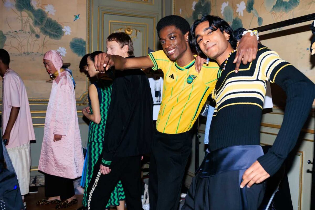 Adidas apresenta novos uniformes da seleção da Jamaica na Semana de Moda de Paris