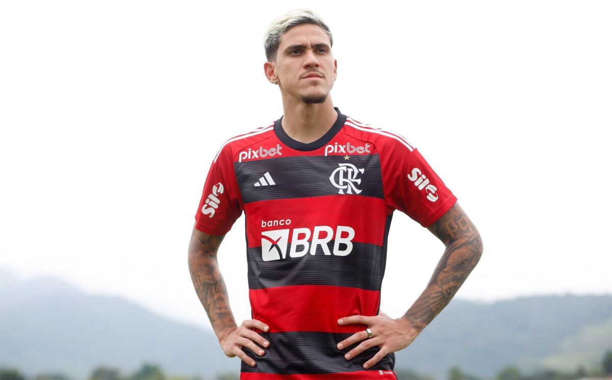 Adidas e Flamengo apresentam novo uniforme principal