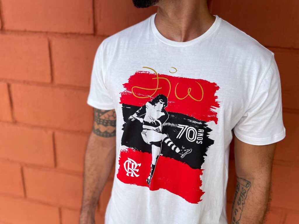 Flamengo e Braziline celebram aniversário de Zico em camisa exclusiva