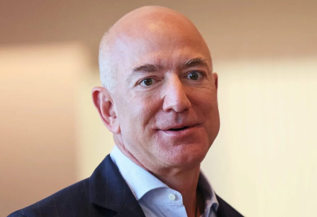 Jeff Bezos considera comprar o Washington Commanders, da NFL