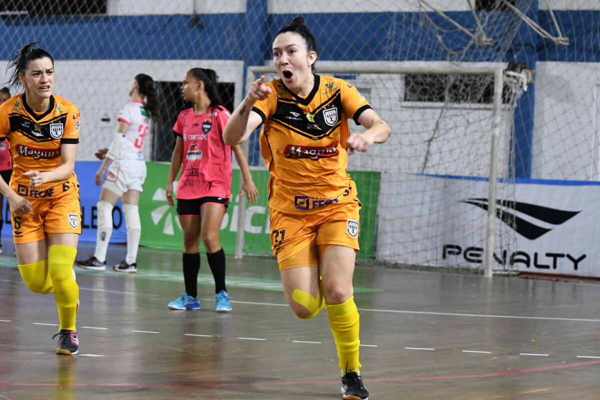 Penalty anuncia renovação de parceria com o Magnus Futsal Feminino