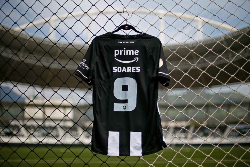 Amazon leva Prime Video para o uniforme do Botafogo