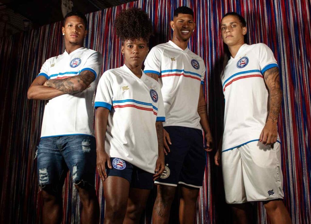 Desenvolvidas por torcedores, Bahia apresenta novas camisas da temporada