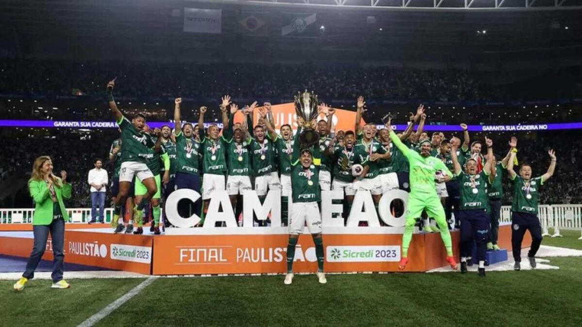 Record alcança liderança de audiência com título do Palmeiras no Paulistão
