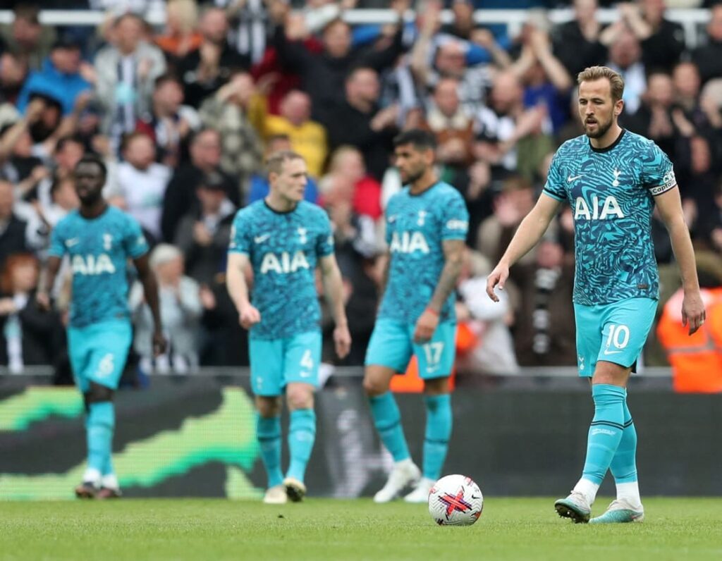 Jogadores do Tottenham devolverão dinheiro a torcedores que compareceram na goleada para o Newcastle