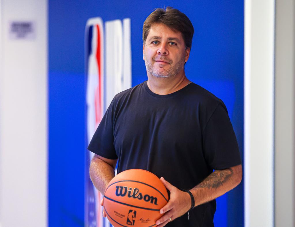 Collabs, licenciamentos e experiências: por dentro do rápido crescimento da NBA no Brasil
