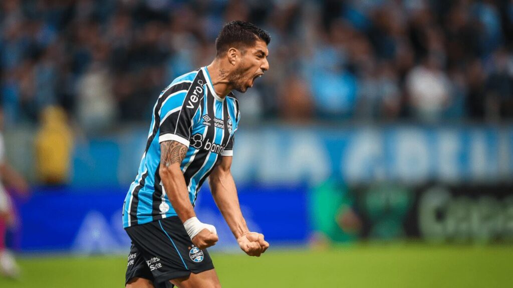 Impulsionado pela presença de Suárez, Grêmio bate a marca de 100 mil sócios-torcedores