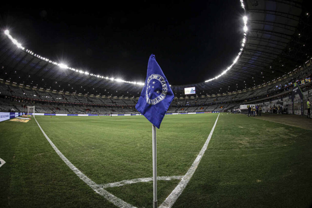 Com atendimento da Somos Young, Cruzeiro diminui saída de sócios em seu programa