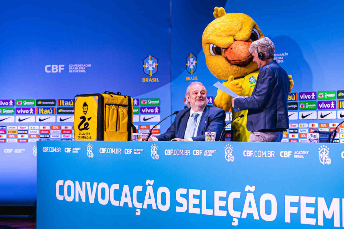 Zé Delivery faz entrega da lista de convocadas do Brasil para Copa do Mundo Feminina