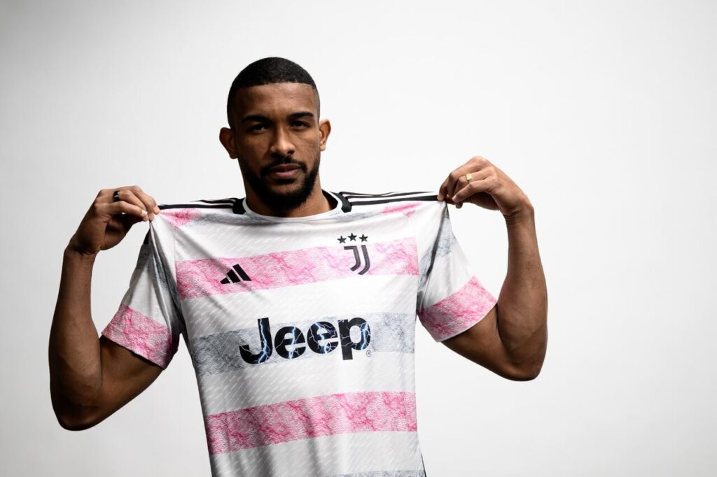 Adidas apresenta novo segundo uniforme da Juventus para temporada 2023/24