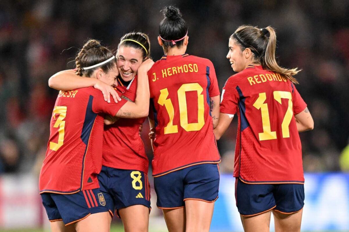 Uefa investe € 22 milhões e anuncia requisitos mínimos para seleções femininas na Europa