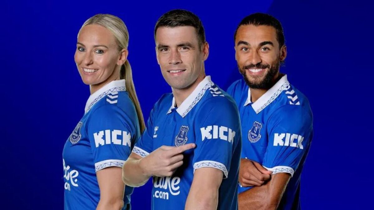 Everton anuncia patrocínio de Kick para mangas da camisa